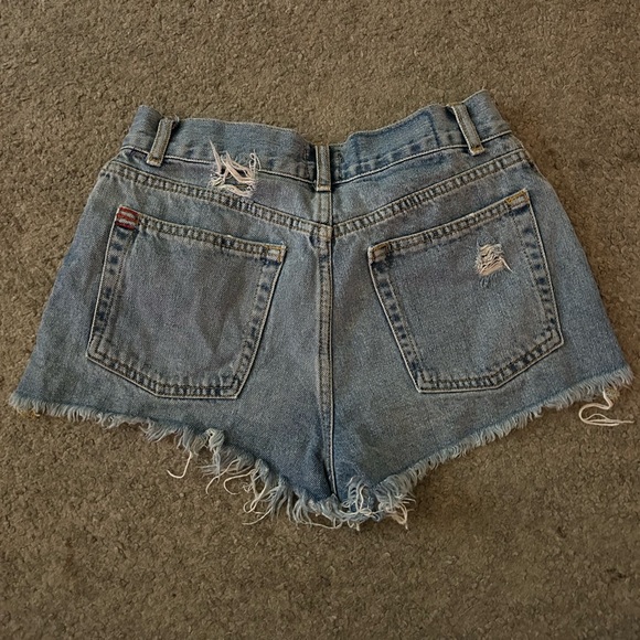 Distressed Urban Outfitters shorts - Picture 2 of 3